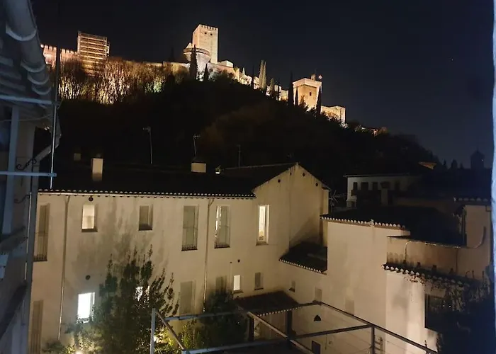 Casita a la luz de la Alhambra II